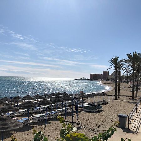 Victoria Luxury Beachfront Apartment In Benalmadena Costa Kültér fotó