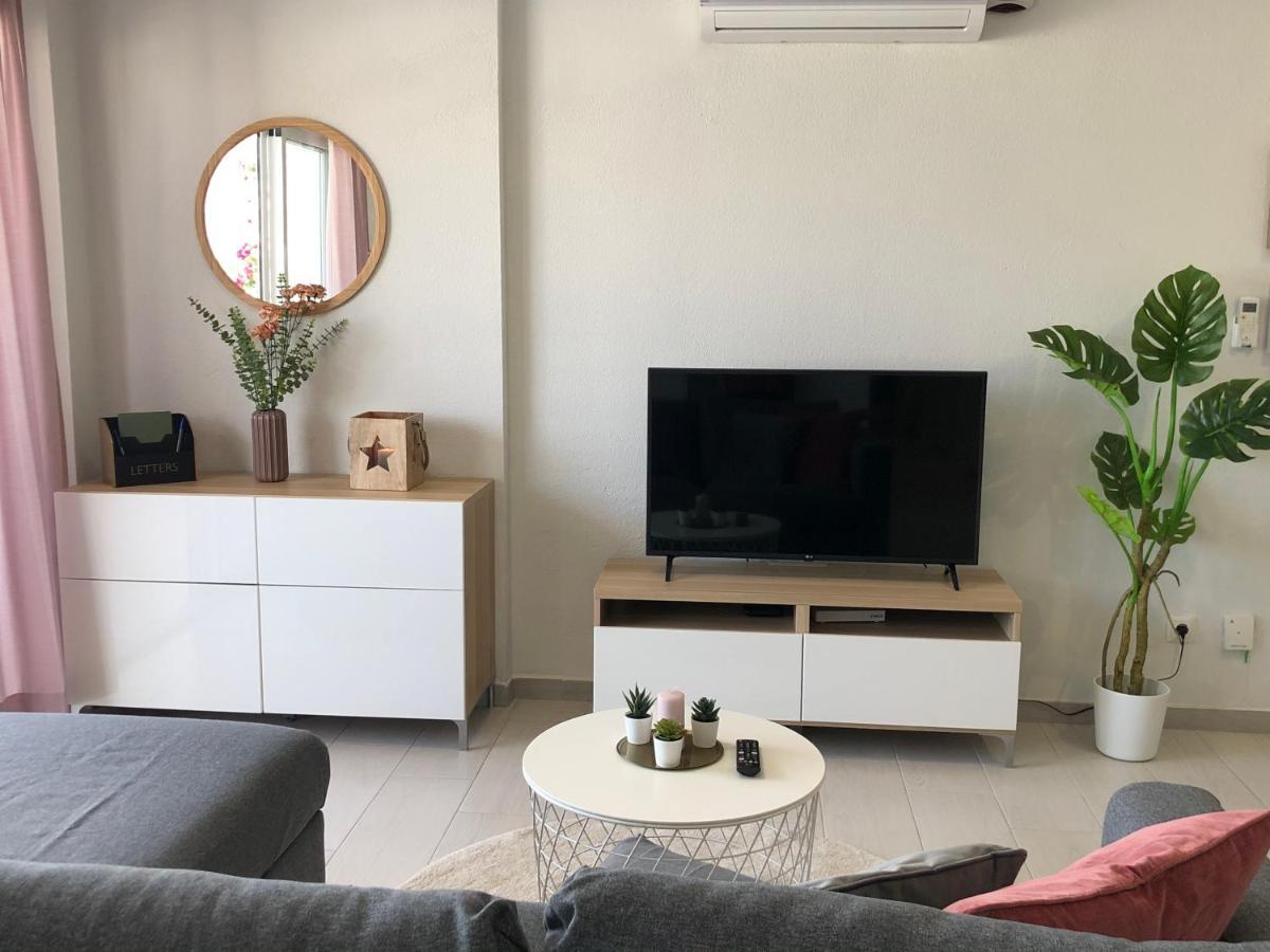 Victoria Luxury Beachfront Apartment In Benalmadena Costa Kültér fotó