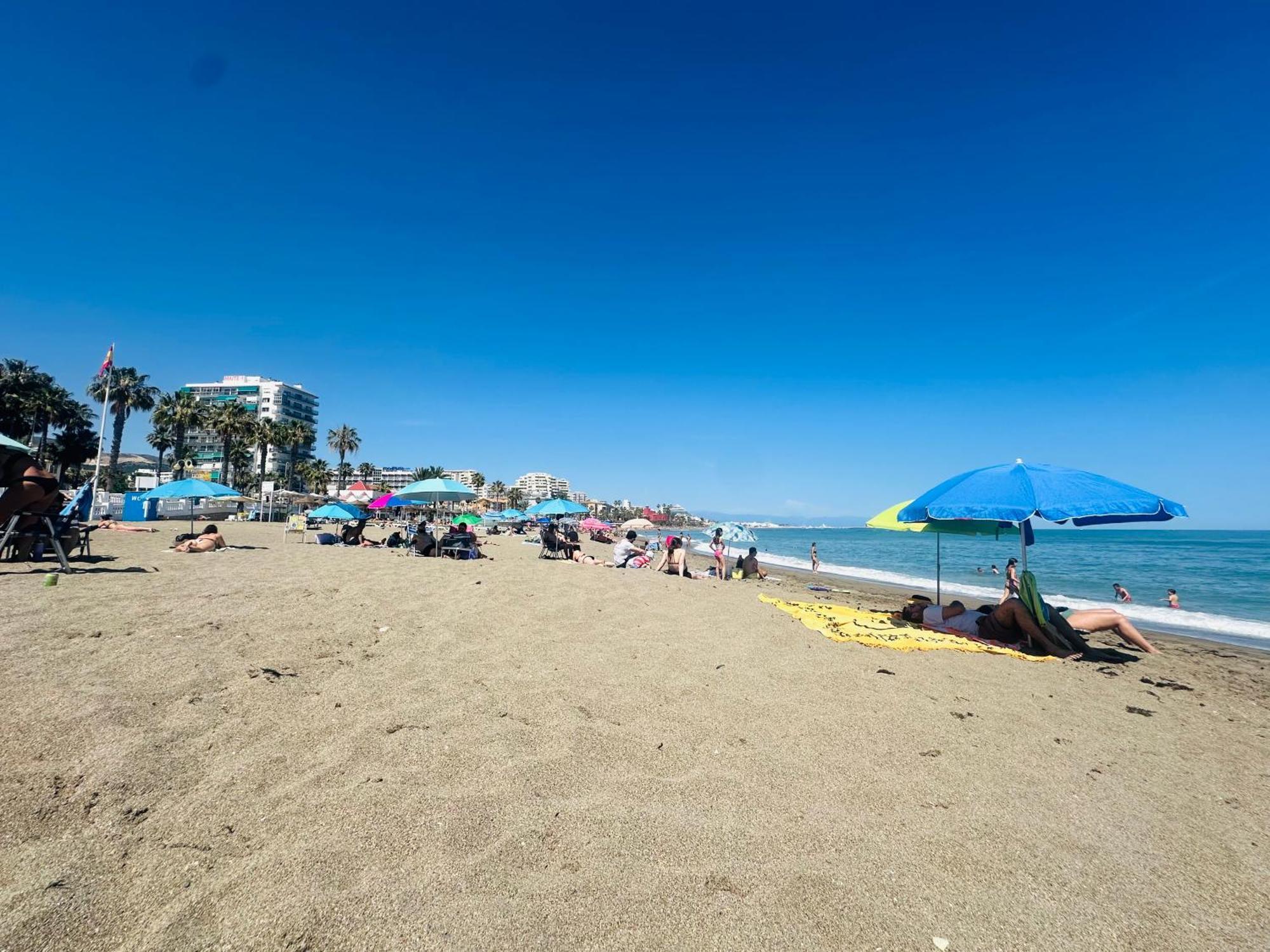 Victoria Luxury Beachfront Apartment In Benalmadena Costa Kültér fotó